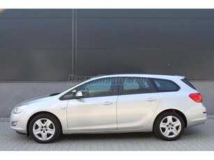 OPEL ASTRA J Sports Tourer 2.0 CDTI Enjoy VEZETETT SZERVIZKÖNYV KM-GARANCIA