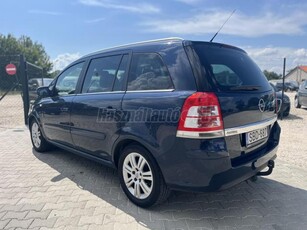 OPEL ZAFIRA B 1.8 Cosmo Easytronic SzépÁllapot.Xenon.ÜLfűt.Állófűt.Vhorog.7Ülés.Alufelni