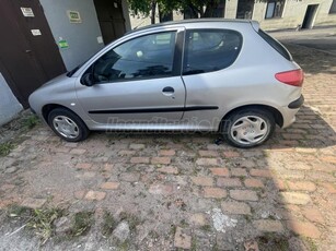 PEUGEOT 206 1.1 Color Line