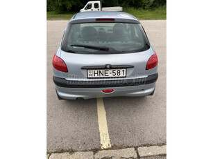 PEUGEOT 206 1.6 Premium