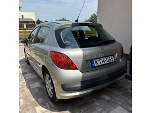 PEUGEOT 207 1.4 16V Trendy