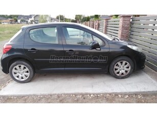 PEUGEOT 207 1.4 16V Urban javításra szorul