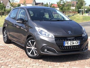 PEUGEOT 208 1.2 PureTech Allure Szervízkönyv.Üvegtető.Kamera.Bluetooth.Ülésfűtés