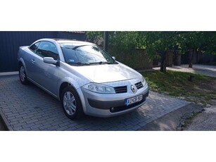 RENAULT MEGANE CC 1.6 Privilege