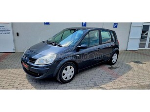 RENAULT SCENIC Scénic 1.6 Voyage