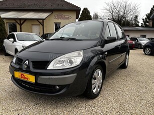 RENAULT SCENIC Scénic 1.9 dCi Dynamique NÉVRE ÍRVA!FRISS MŰSZAKI!!!FRISS OLAJ CSERE!!!