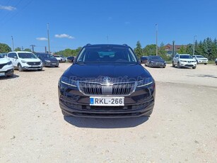 SKODA KAROQ 1.5 TSI ACT Style DSG LED ÁFÁS Mo-i 1 tul szkönyv gyári fényezés