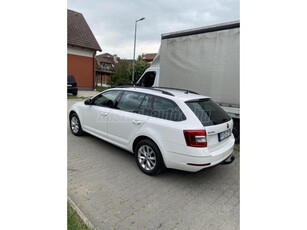 SKODA OCTAVIA Combi 1.6 CR TDI Style DSG