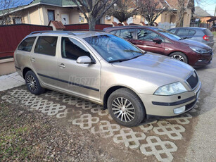 SKODA OCTAVIA Combi 4x4 2.0 FSI Adventure