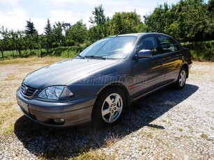 TOYOTA AVENSIS 1.6 Linea Terra