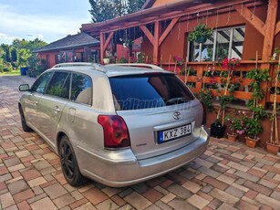 TOYOTA AVENSIS Wagon 2.0 D Sol Technic