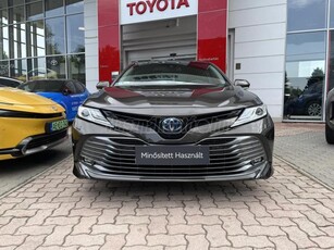 TOYOTA CAMRY 2.5 Hybrid Executive CVT MO-i. 1. tulajdonos. vezetett szervizkönyv. 2 év Toyota Garancia