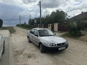 TOYOTA COROLLA Sedan 1.4 Linea Sol