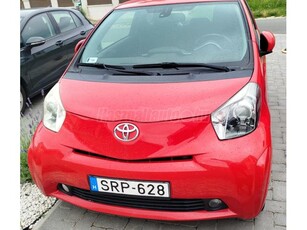 TOYOTA IQ