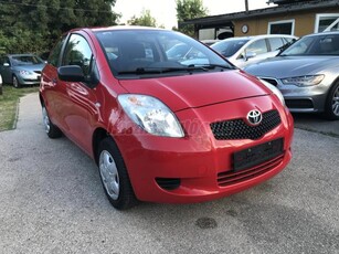 TOYOTA YARIS 1.0 Terra Mozgatható hátsó üléssor! Friss szerviz /fék . féktárcsa. olaj . szűrők/