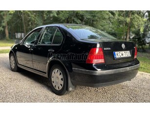 VOLKSWAGEN BORA 1.6 Comfortline Olvasd el!