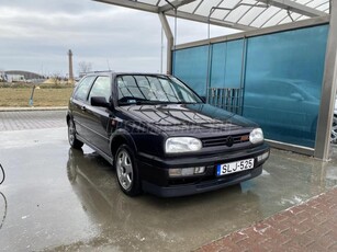 VOLKSWAGEN GOLF III 2.0 GTI 16V