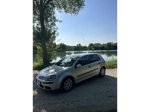 VOLKSWAGEN GOLF V 1.6 FSI Comfortline