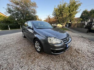 VOLKSWAGEN JETTA 1.6 Comfortline