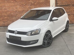 VOLKSWAGEN POLO 1.2 60 Trendline