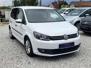 VOLKSWAGEN TOURAN 1.6 CR TDI Trendline BlueMotion 1 ÉV GARANCIA. VALÓS KM. SZERVÍZKÖNYV!!