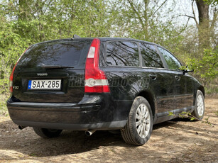 VOLVO V50 2.5 T5 AWD Momentum (Automata)