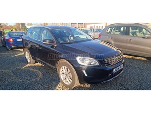 VOLVO XC60 2.0 D [D4] Momentum Geartronic FWD