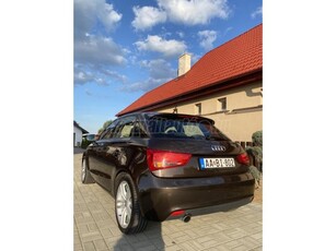 AUDI A1 Sportback 1.6 TDI DPF Attraction S-line