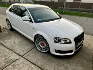 AUDI A3 2.0 TDI Attraction DPF sline