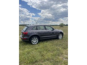 AUDI Q5 3.0 TDI DPF quattro S-tronic