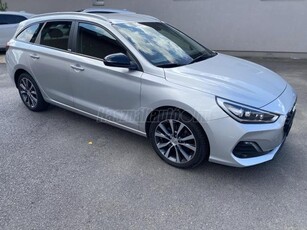 HYUNDAI I30 1.4 T-GDi Premium i30.KOMBI...NAVI TOLATÓKAMERA.ÜLÉSFŰTÉS. STB