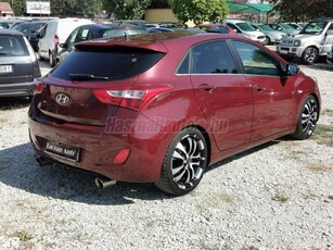 HYUNDAI I30 1.4i Life Egyedi megjelenés