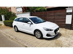 HYUNDAI I30 1.6 CRDi MP Life MAGYAR! 1 TULAJ!!ÁFÁS!!ADAPTÍV TEMPOMAT!TÉLI CSOMAG!!