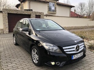 MERCEDES-BENZ B 220 CDI BlueEFFICIENCY (Automata) 170 Le Törzskönyv