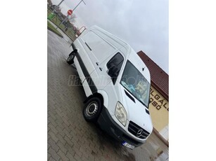 MERCEDES-BENZ SPRINTER 318 CDI 906.131.13