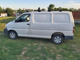 TOYOTA HI-ACE Hiace 2.5 D-4D Panel Van