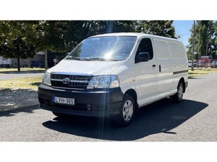 TOYOTA HI-ACE Hiace 2.5 D-4D Panel Van LONG (LYH-365) Első tulajdonostól! Márkaszervizben szervizelt! Dupla tolóajtó! Klíma