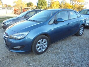 Opel Astra J Sedan 1.6 Active Magyarországi.SZE...