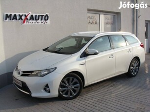 Toyota Auris Touring Sports 1.8 HSD Lounge (Aut...