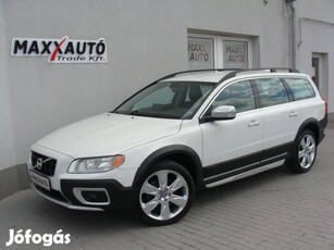 Volvo XC70 2.4 D [D5] AWD Momentum Geartronic C...