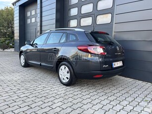 RENAULT MEGANE Grandtour 1.6 Limited SZERVIZKÖNYV / MAGYARORSZÁG-i / ÜLÉSFŰTÉS / KÉTOLDALI DIGITÁLIS KLÍMA