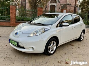 Nissan Leaf (Automata) Gyöngyház Fehér//Tolatók...