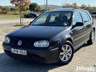 Volkswagen Golf IV 1.9 TDI Highline //napfényte...