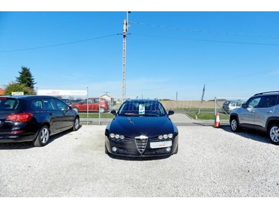 ALFA ROMEO 159 SW 1.9 JTD 8V Turismo Digit klíma.Tempomat.Parkradar.Szervizmúlt