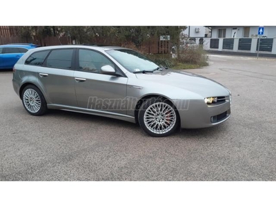 ALFA ROMEO 159 SW 2.4 JTD 20V TI (Automata) Szervizelt Igényes Szép