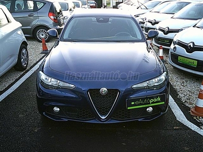 ALFA ROMEO GIULIA 2.2 D Super (Automata) NAVI-KMGARI!