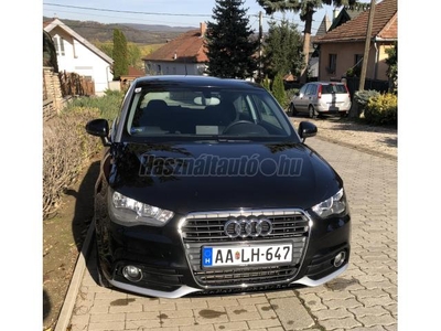 AUDI A1 1.6 TDI DPF Attraction