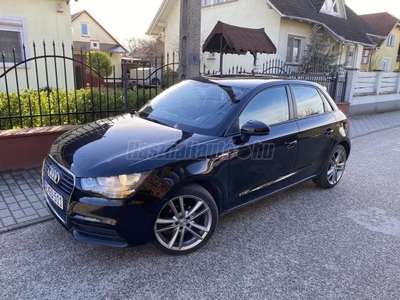 AUDI A1 Sportback 1.6 TDI DPF Attraction 5 AJTÓS. ülésfűtés. multikormány. 195.000 km. navigáció. multikormány. tolatórad