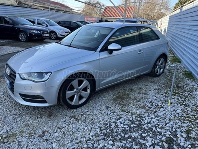 AUDI A3 2.0 TDI Ambition CSAK A HÉTEN! Gyári fényezés. Audinál vezetett sz.könyv