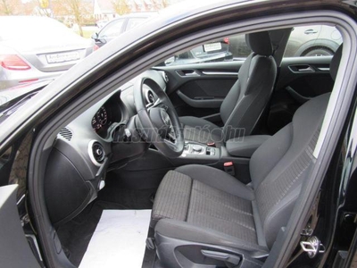 AUDI A3 Sportback 1.4 TFSI Basis S-tronic e-tron Sport. Navi. Led. Virtual. Balesetmentes